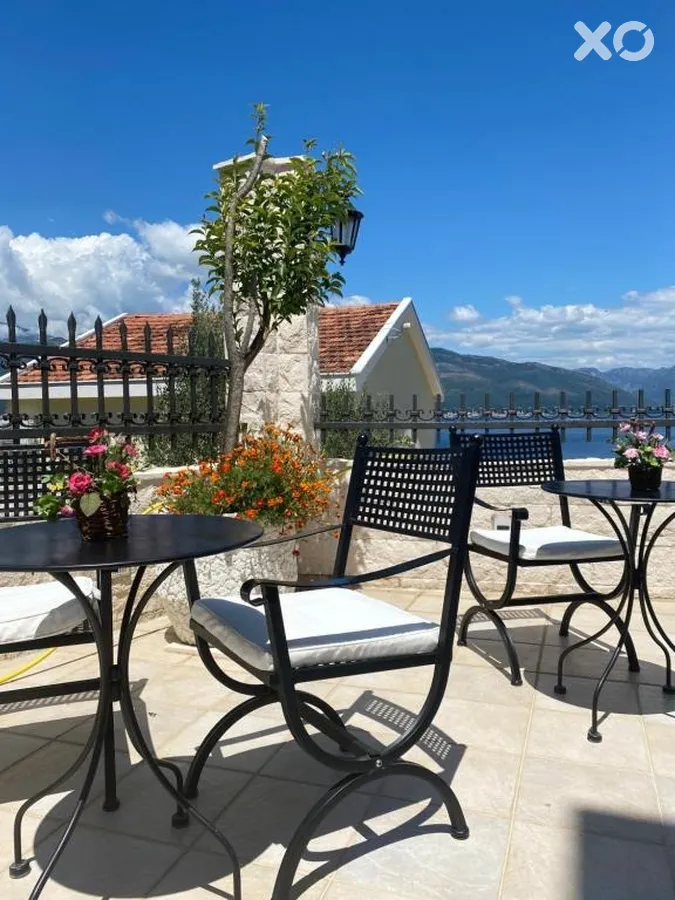 Mare Villa