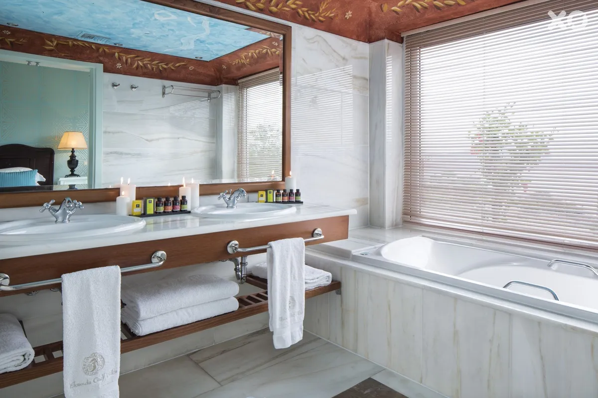 Elounda Gulf Villas & Suites