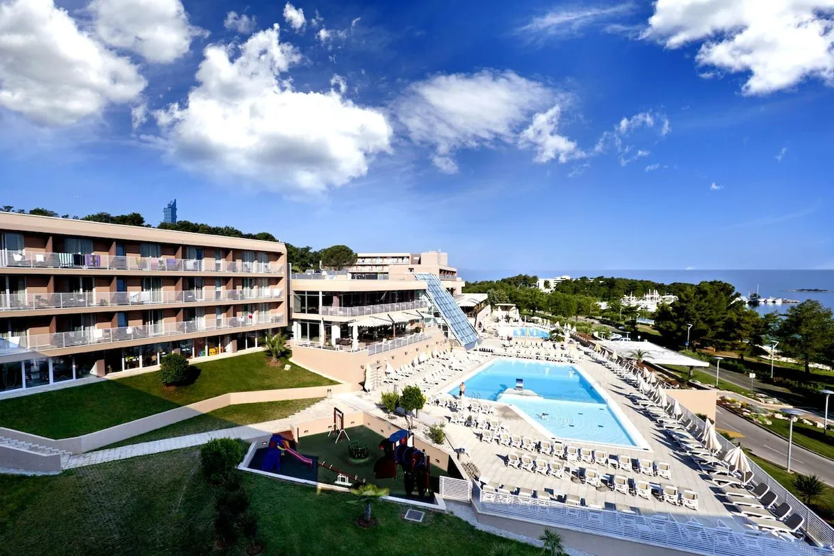 Molindrio Plava Laguna Hotel