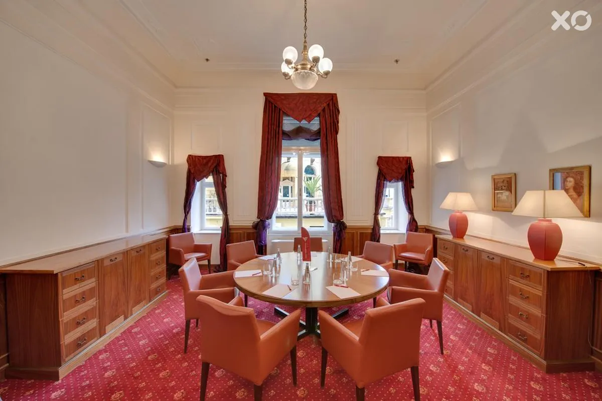 Bristol Hotel