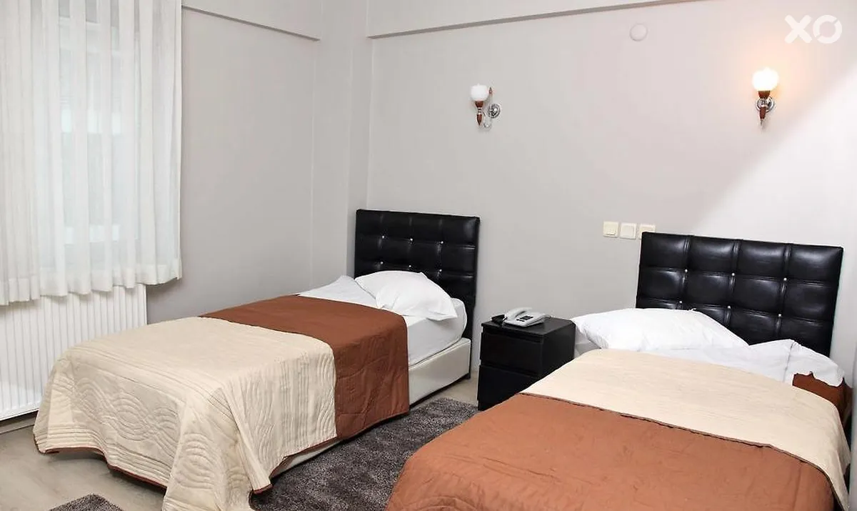 Tanin Hotel