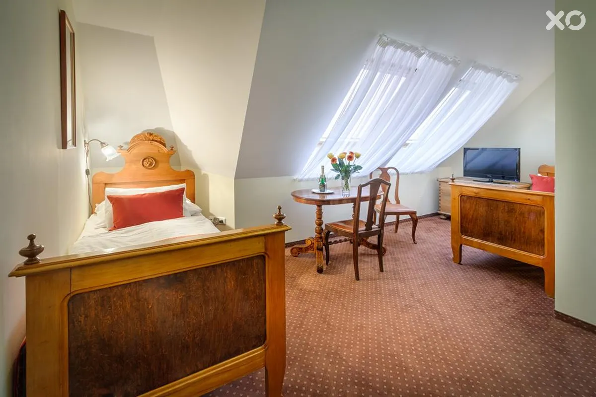 Mucha Hotel
