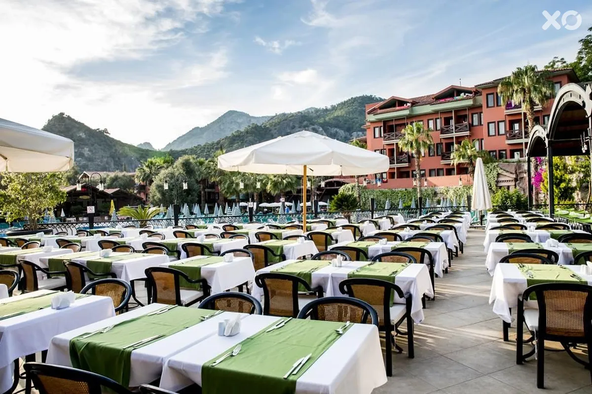 Sun City Hotel & Beach Club