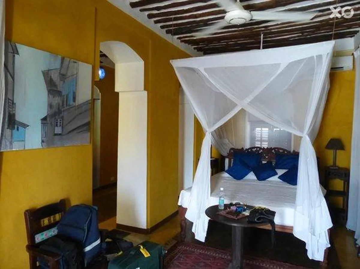 Kholle House