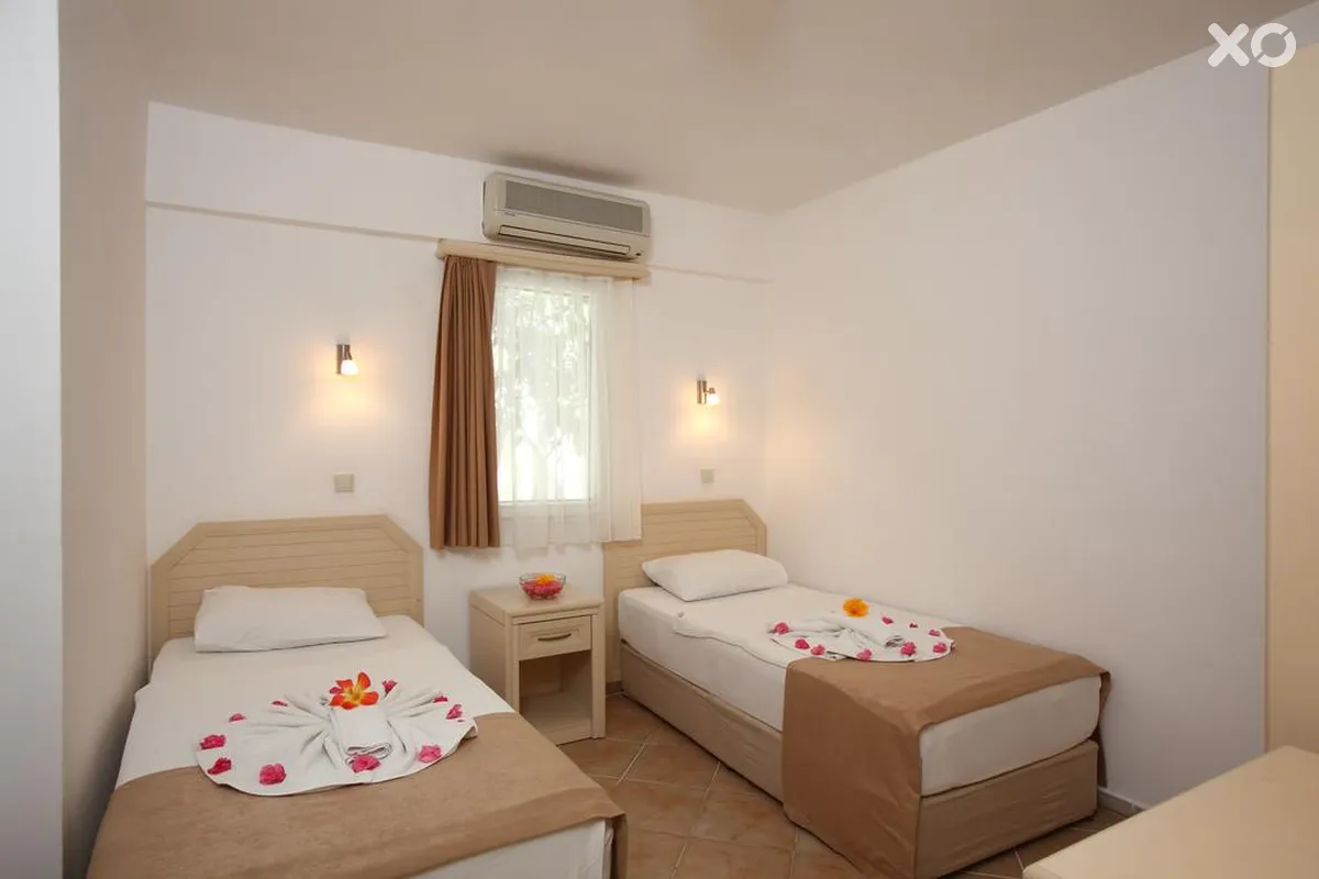 Summer Garden Suites & Beach Hotel