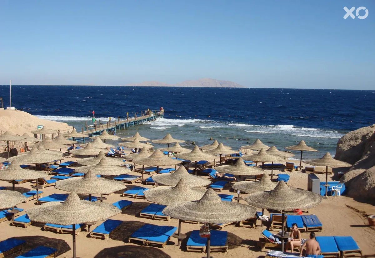 Amphoras Beach