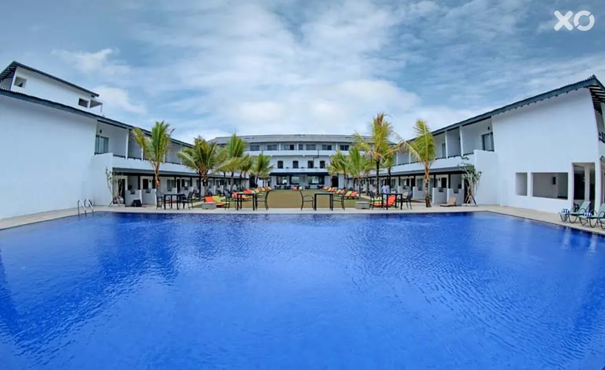 CoCo Royal Beach Resort
