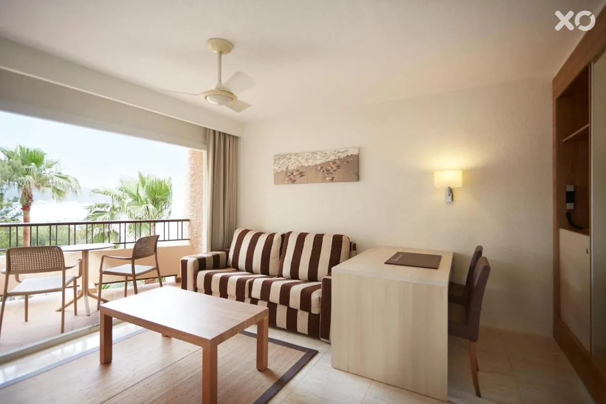 Invisa Club Cala Blanca Hotel