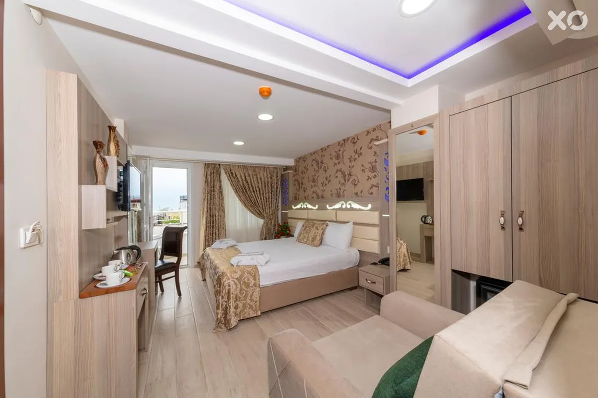 Raimond Hotel