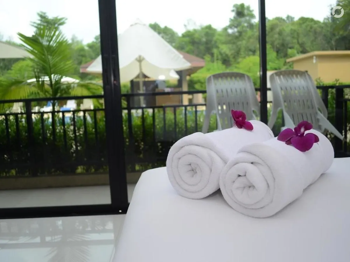 Nai Yang Beach Hotel