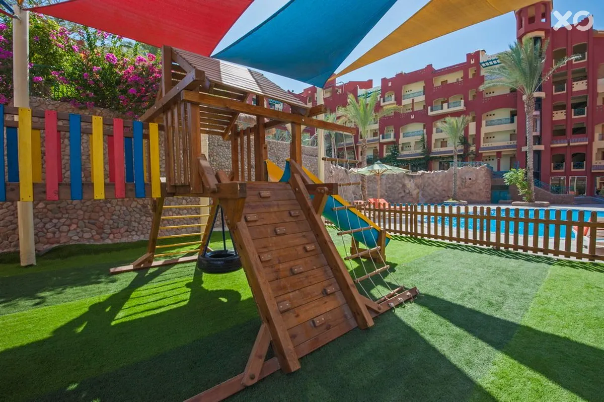 Sun & Sea Hotel