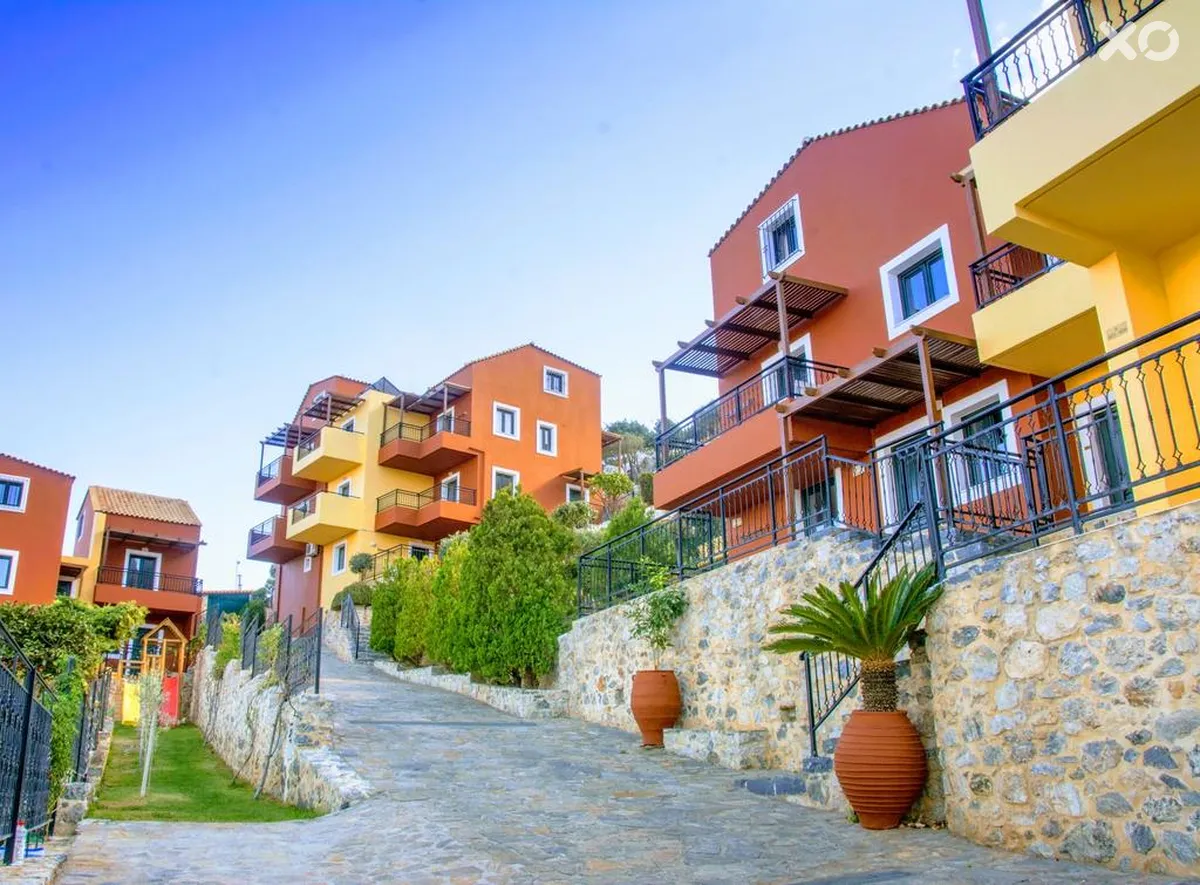 Ippoliti Village