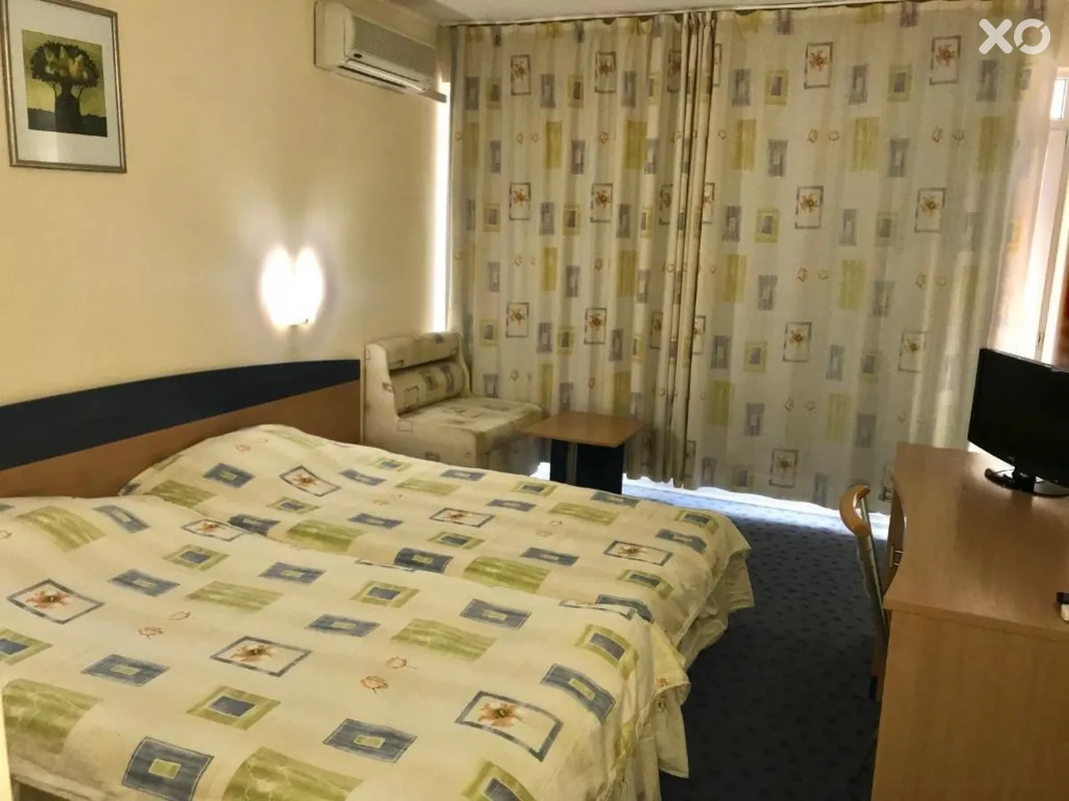 Riviera Hotel