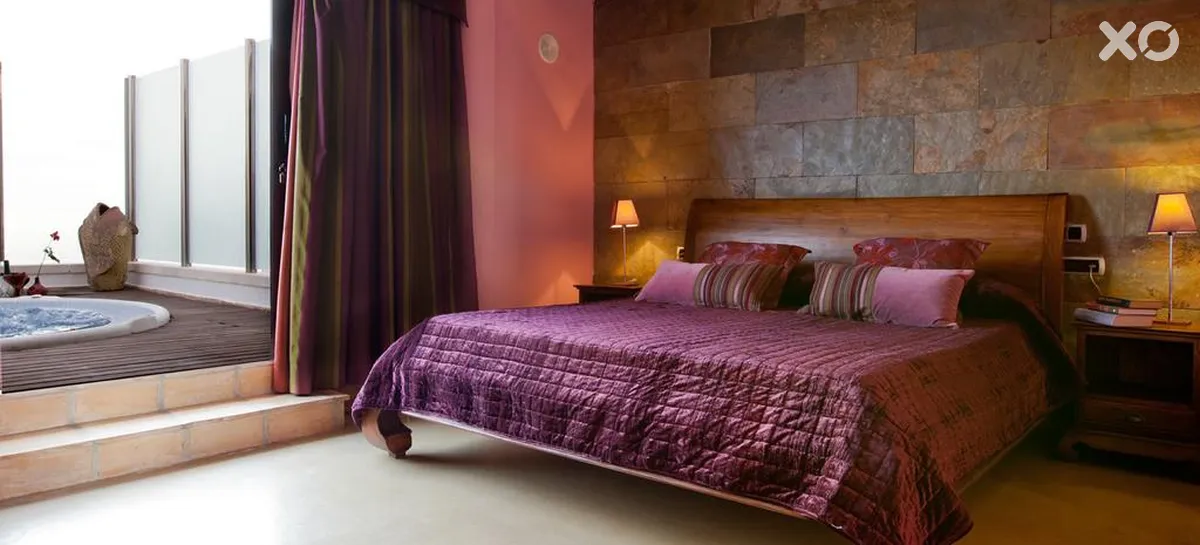 Regency Country Club Apartments & Suites