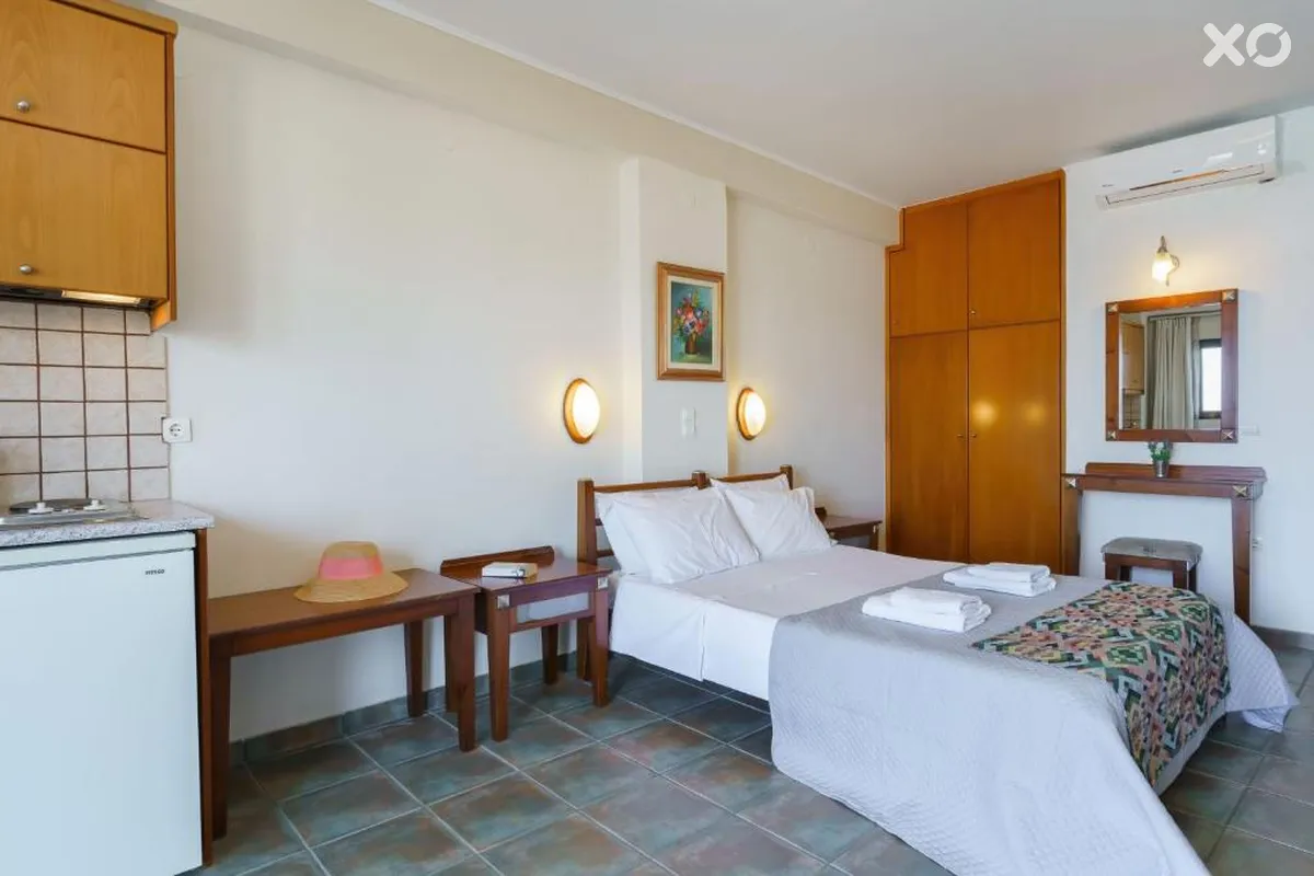 Sunrise Suites & Apartments