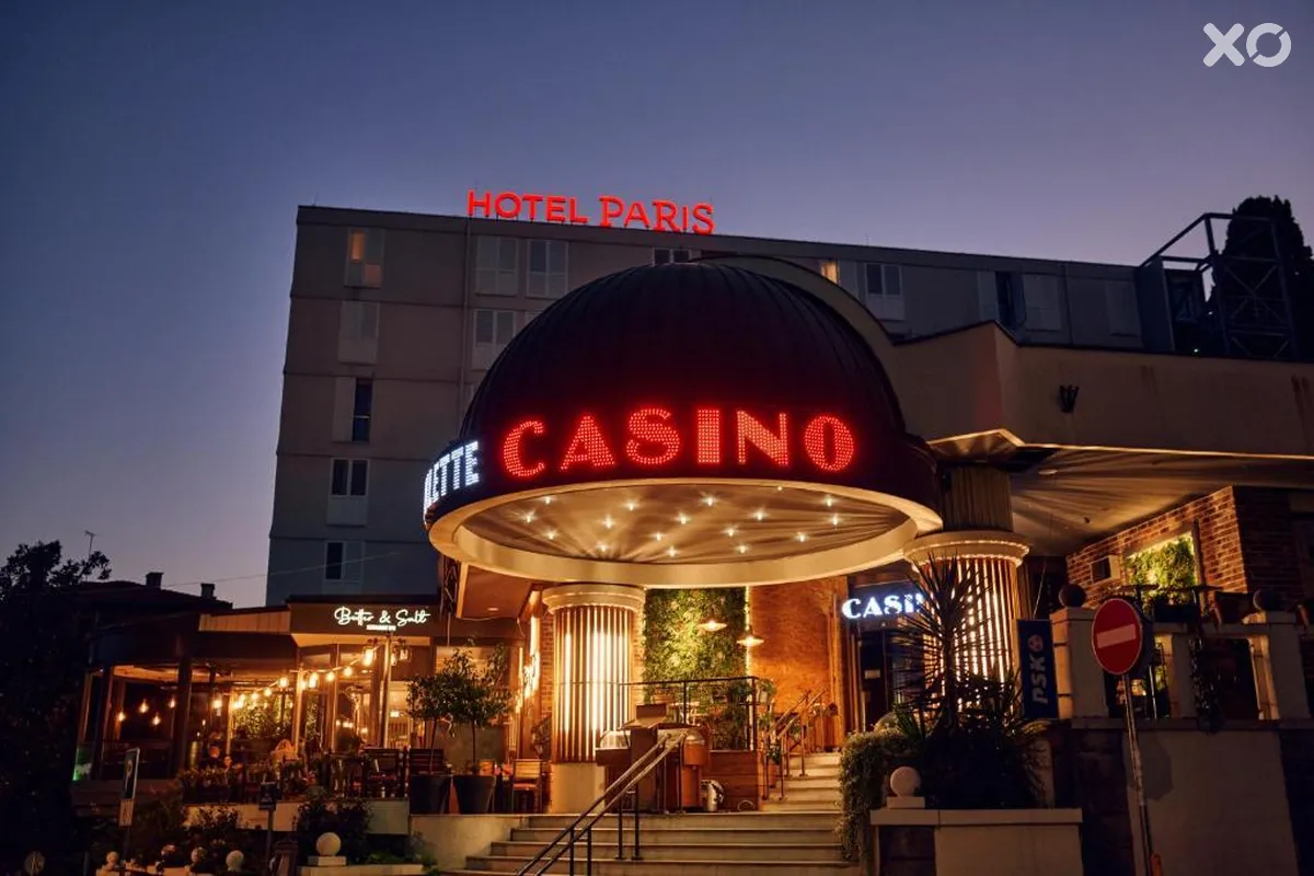 Paris Hotel