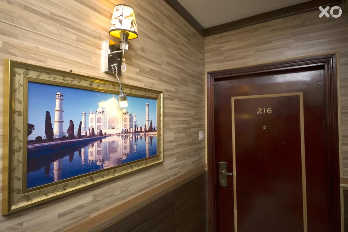 Grand Sina Hotel