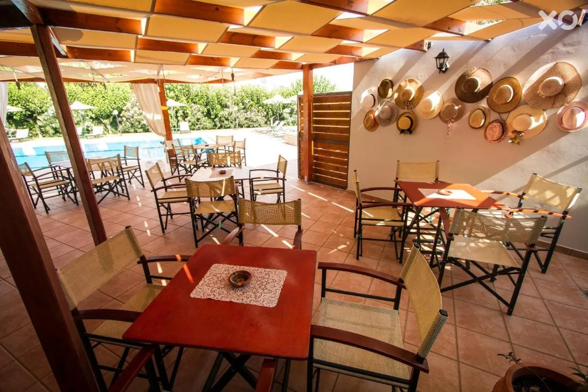 Peli Hotel