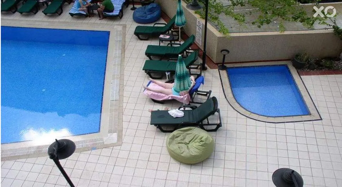 Almena Hotel