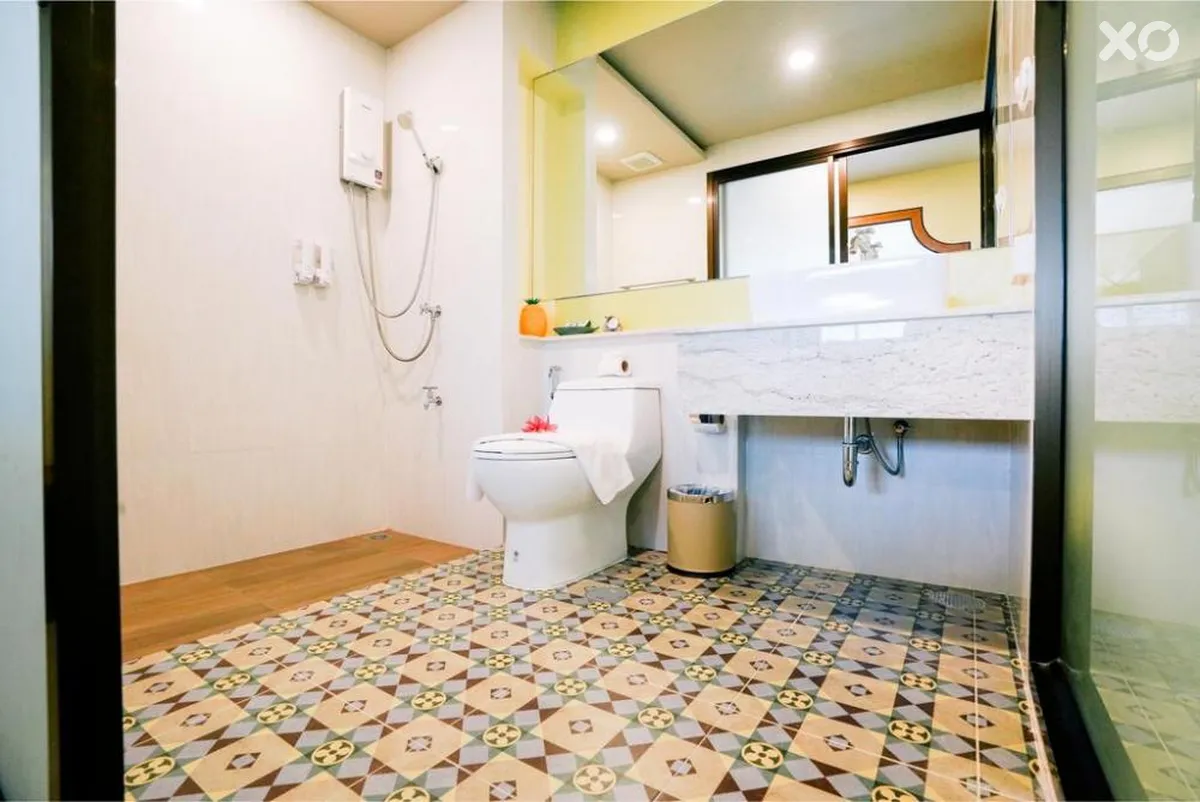 The Pineapple Hotel