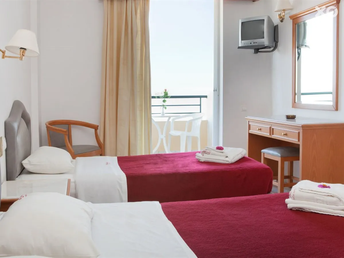 Dedalos Beach Hotel
