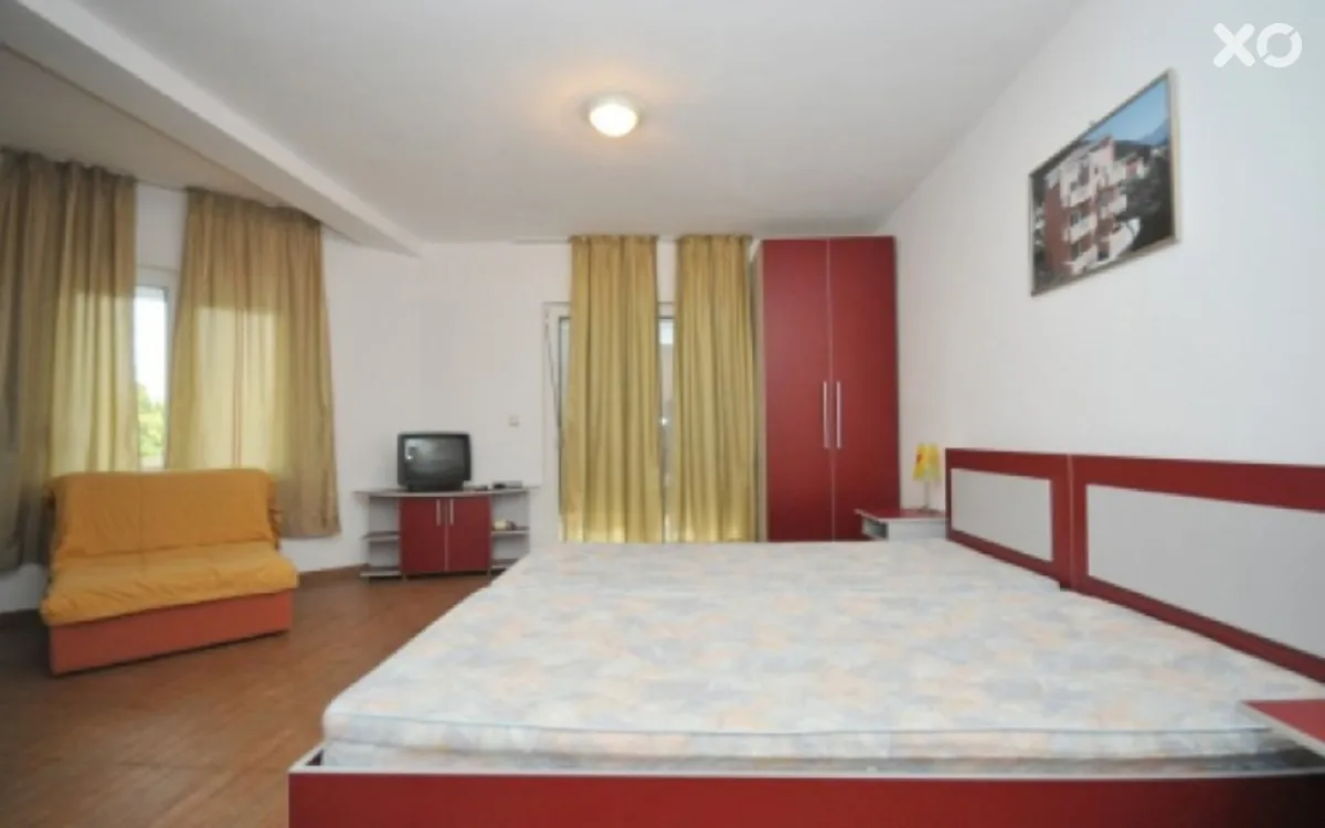 Medin Orange Apartments