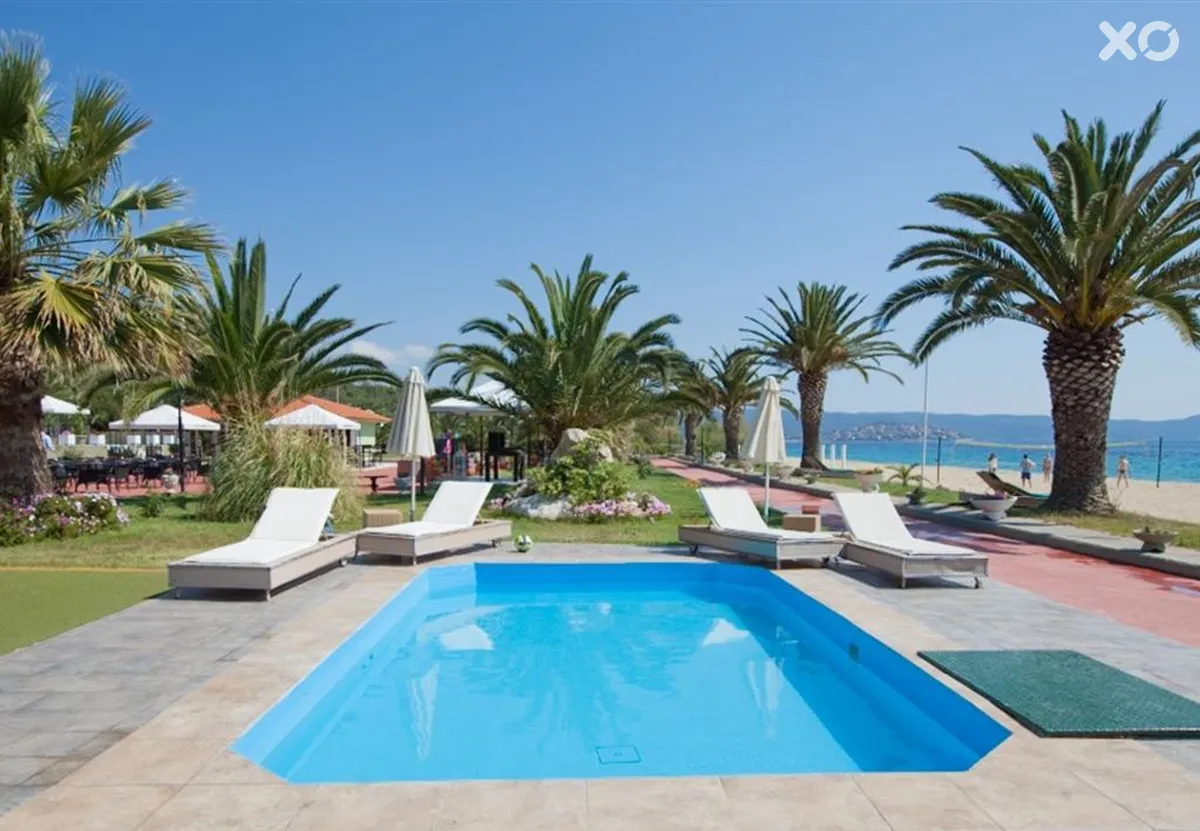 Bomo Assa Maris Beach