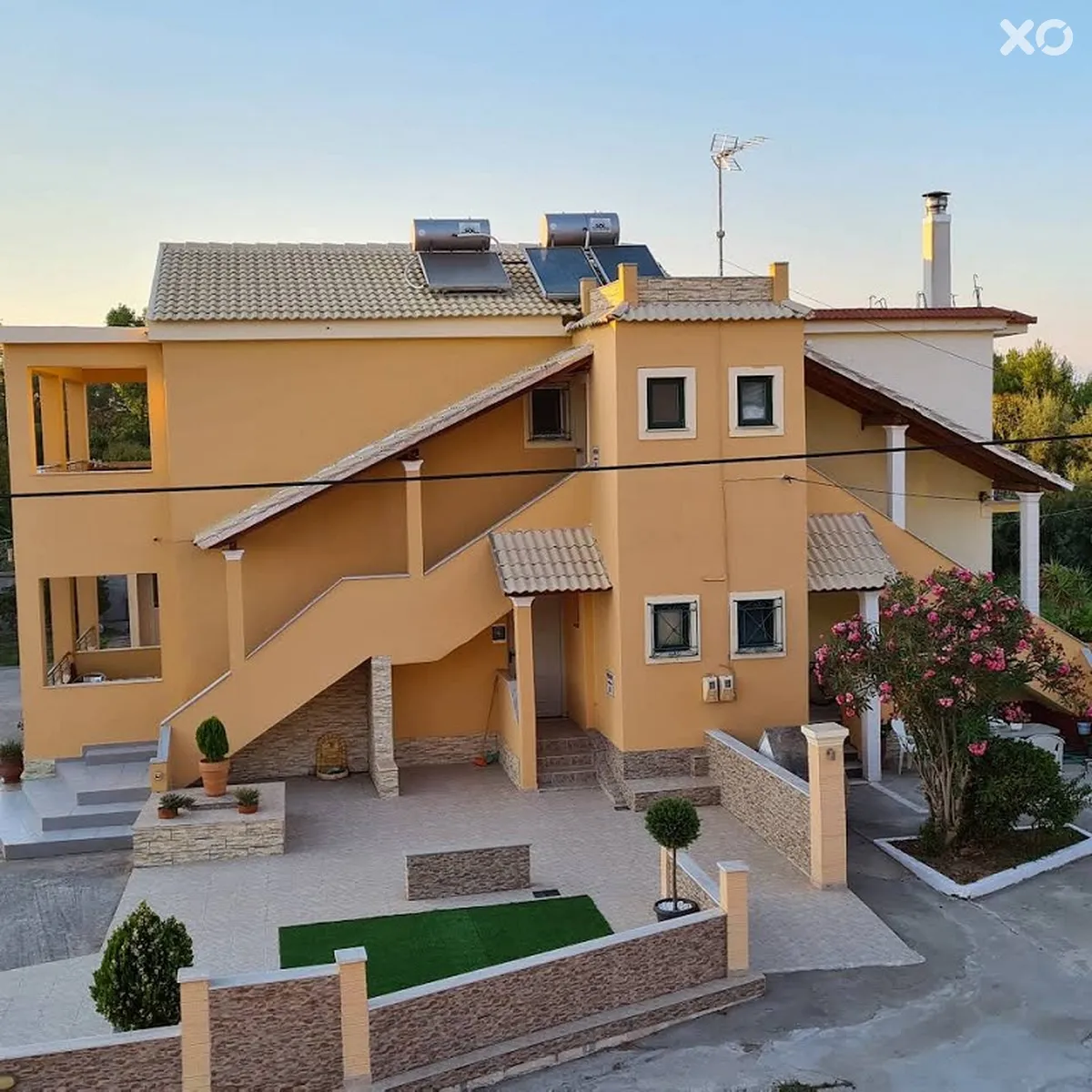 Sunrise Apartments