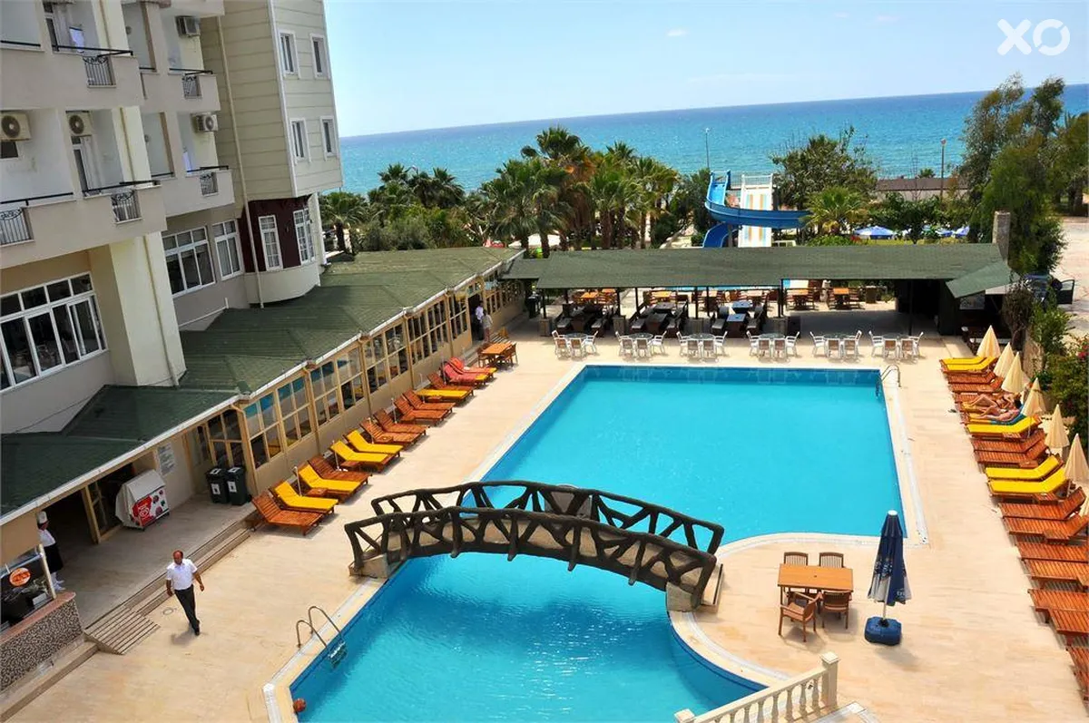 Rheme Beach Hotel
