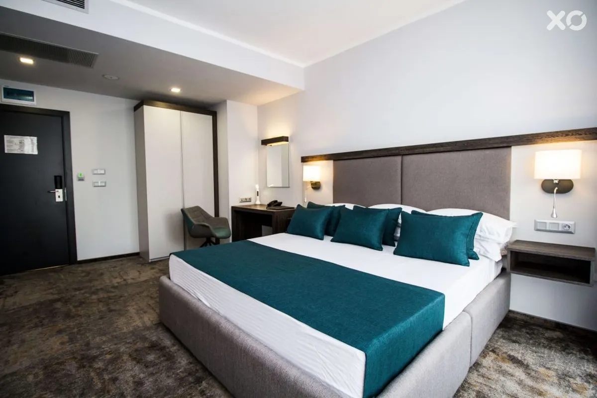 Best Western Plus Premium Inn