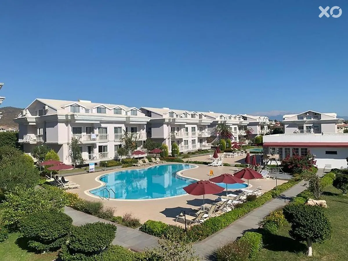 Daphne Residence