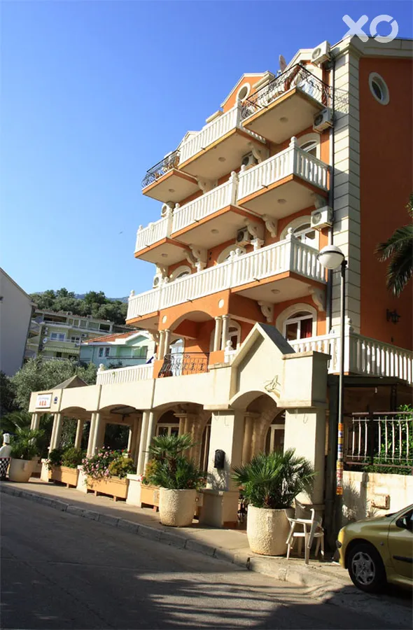 ACD Villa