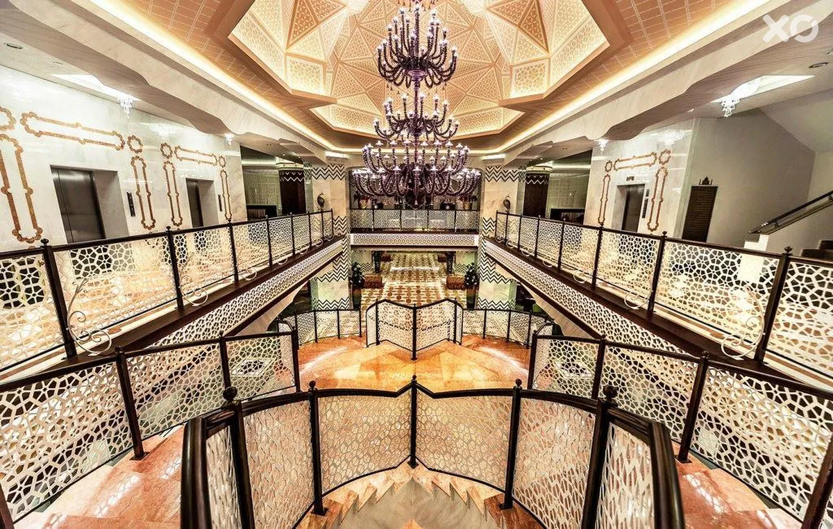 Royal Taj Mahal Hotel