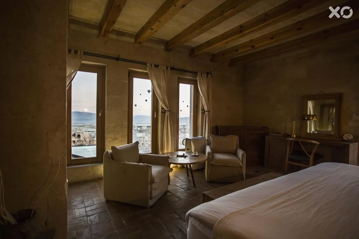 Millstone Cave Suites Hotel