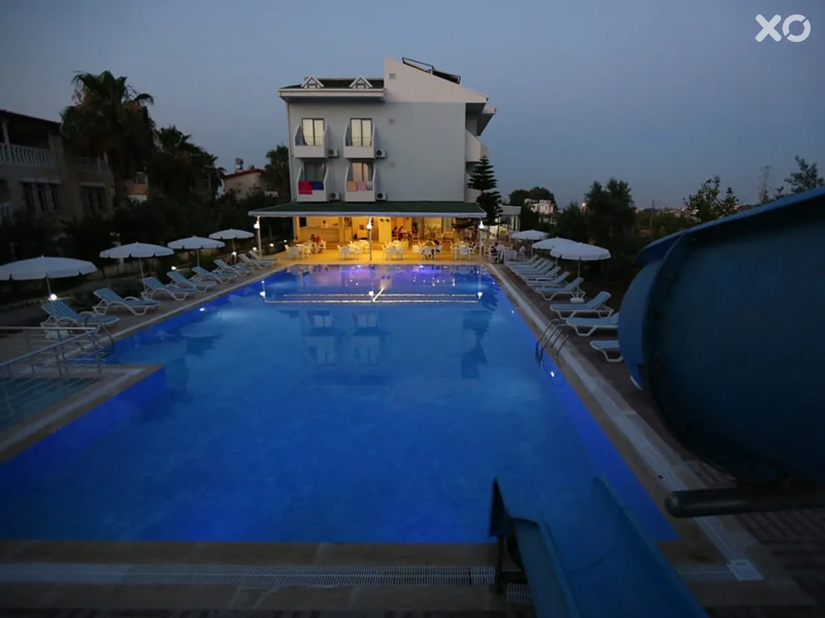 Side Sunset Hotel