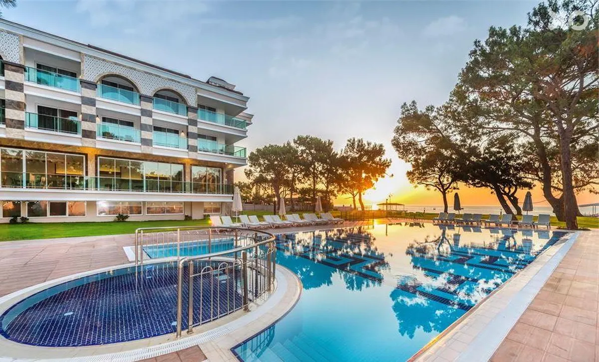 Grand Ring Hotel