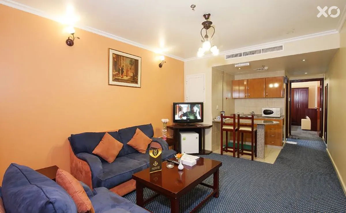 Al Bustan Tower Hotel Suites