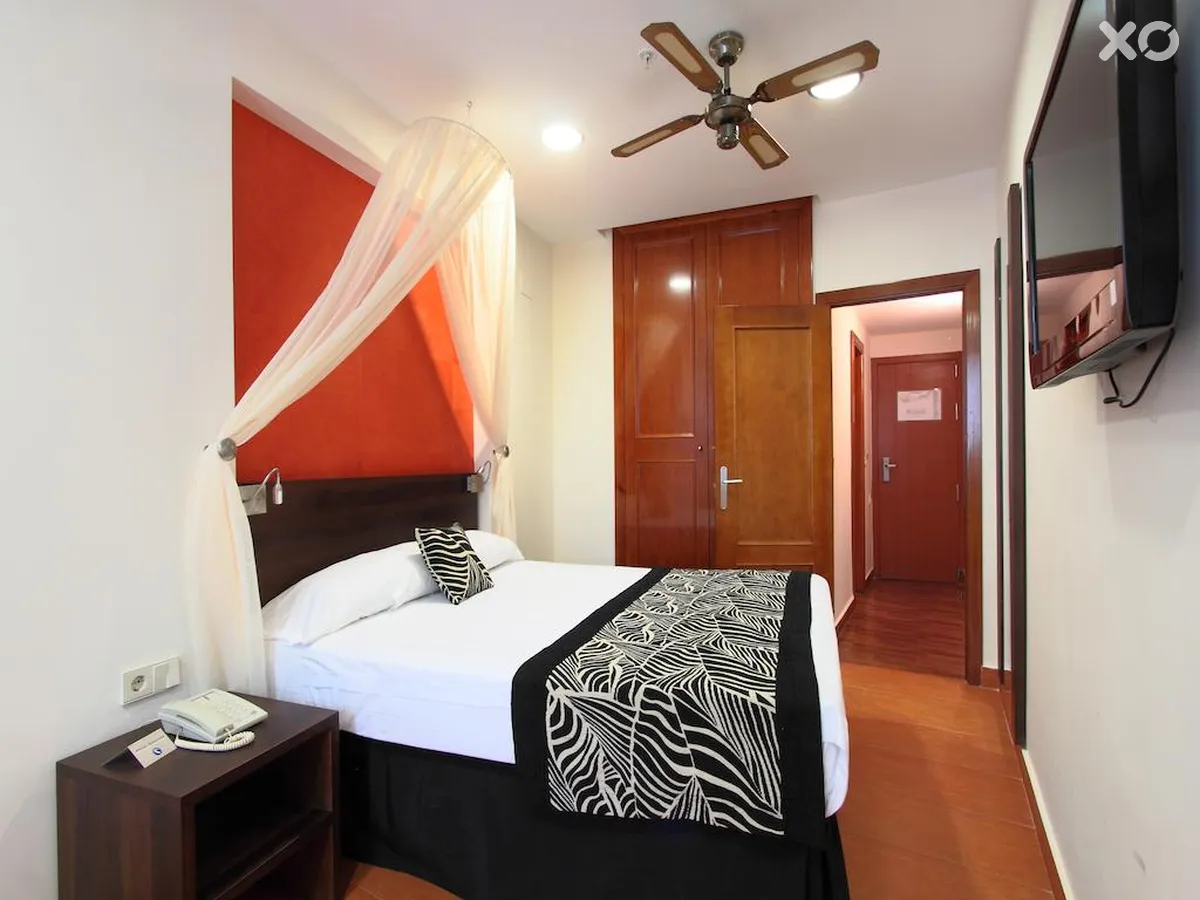 Magic Aqua Rock Gardens Hotel