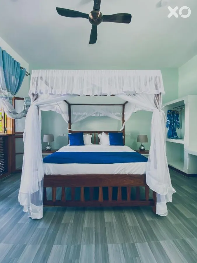 The Golden Blue Luxury Hotel