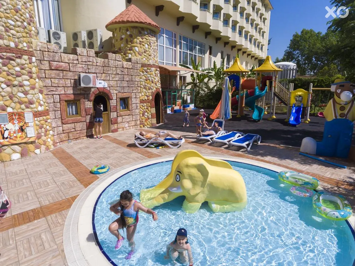 Nova Park Hotel