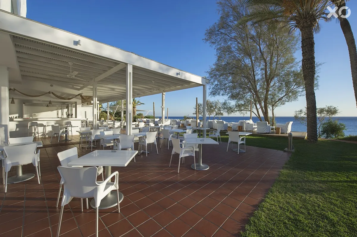Grecian Sands Hotel