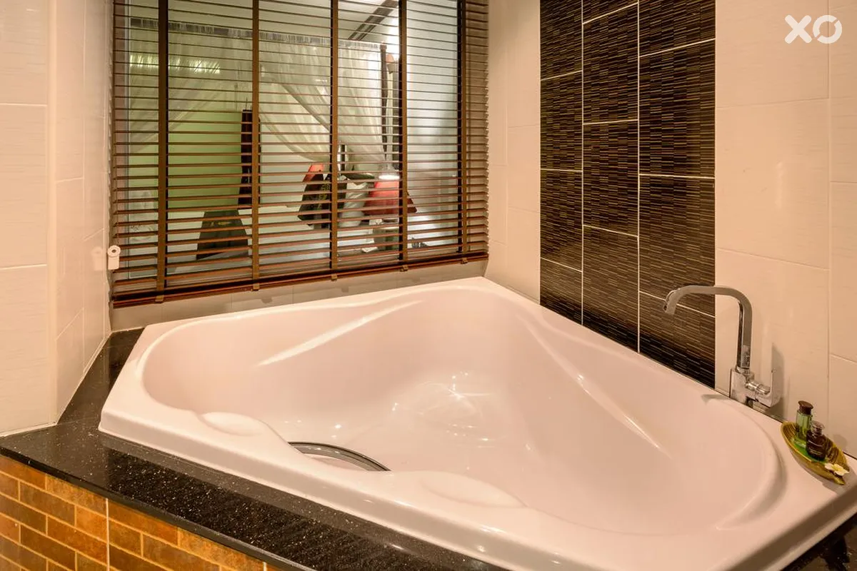 Tanawan Phuket Hotel
