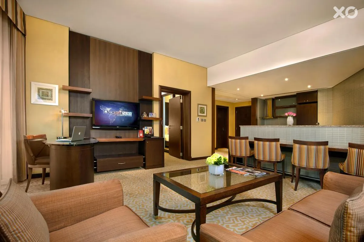 Time Oak Hotel & Suites