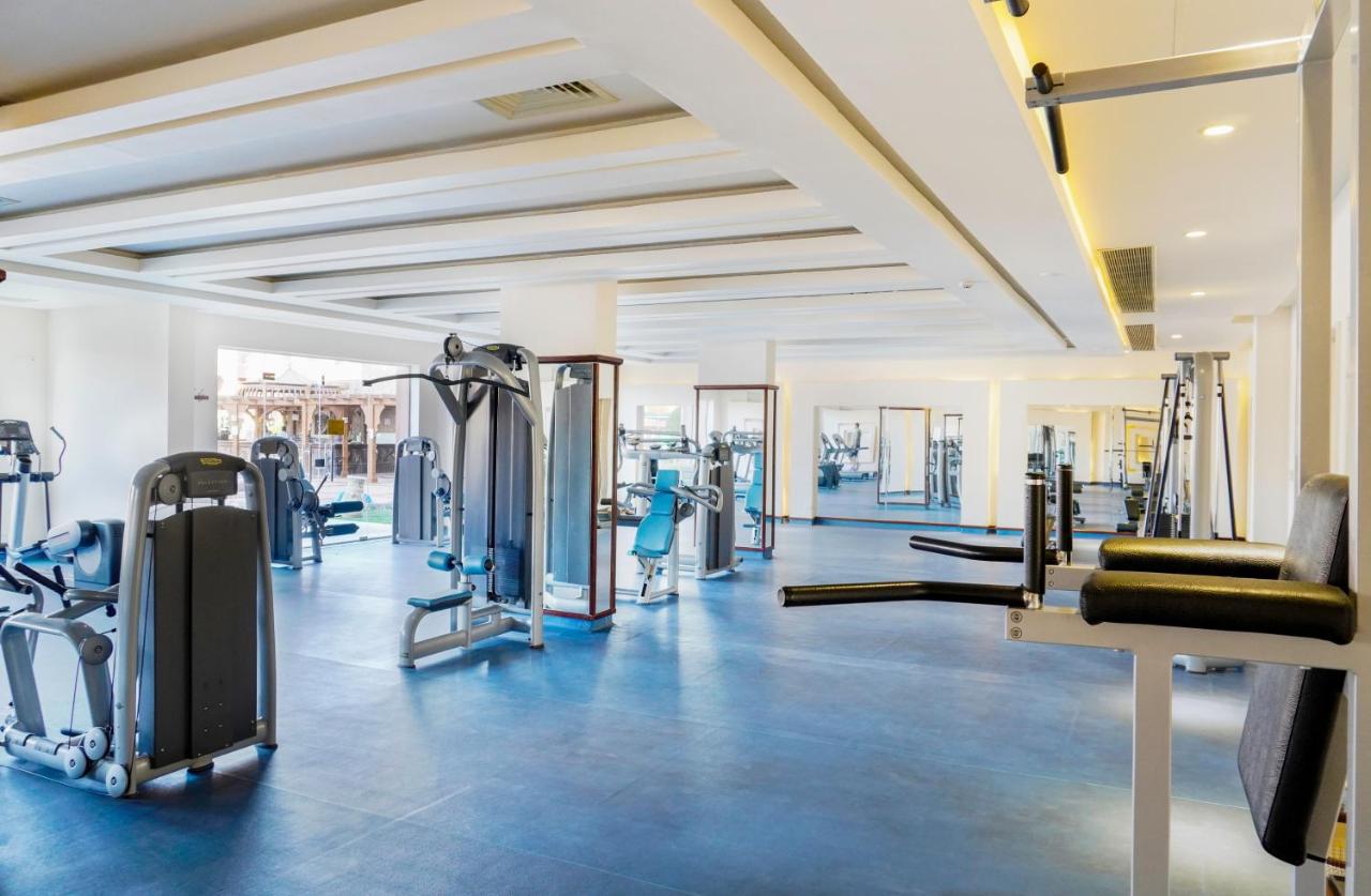 Charmillion Club Aqua Park