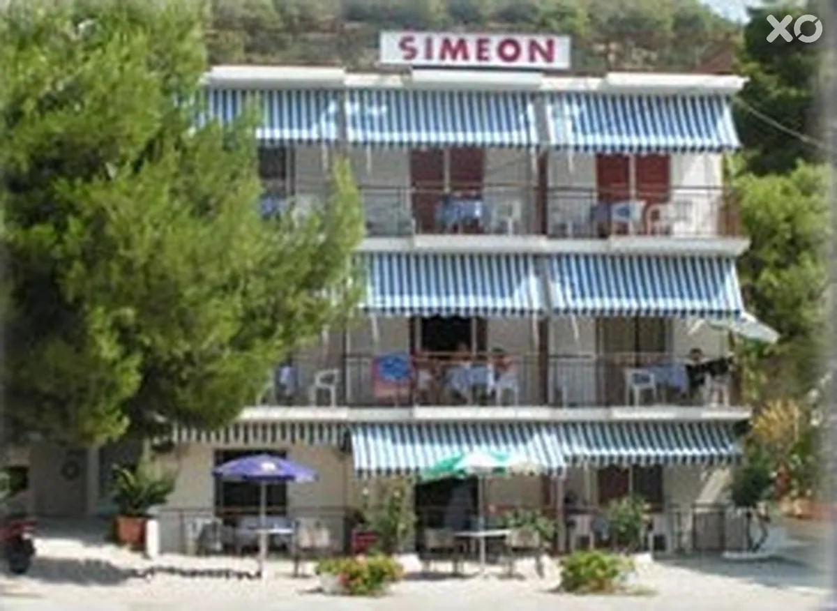 Simeon Family Apartments