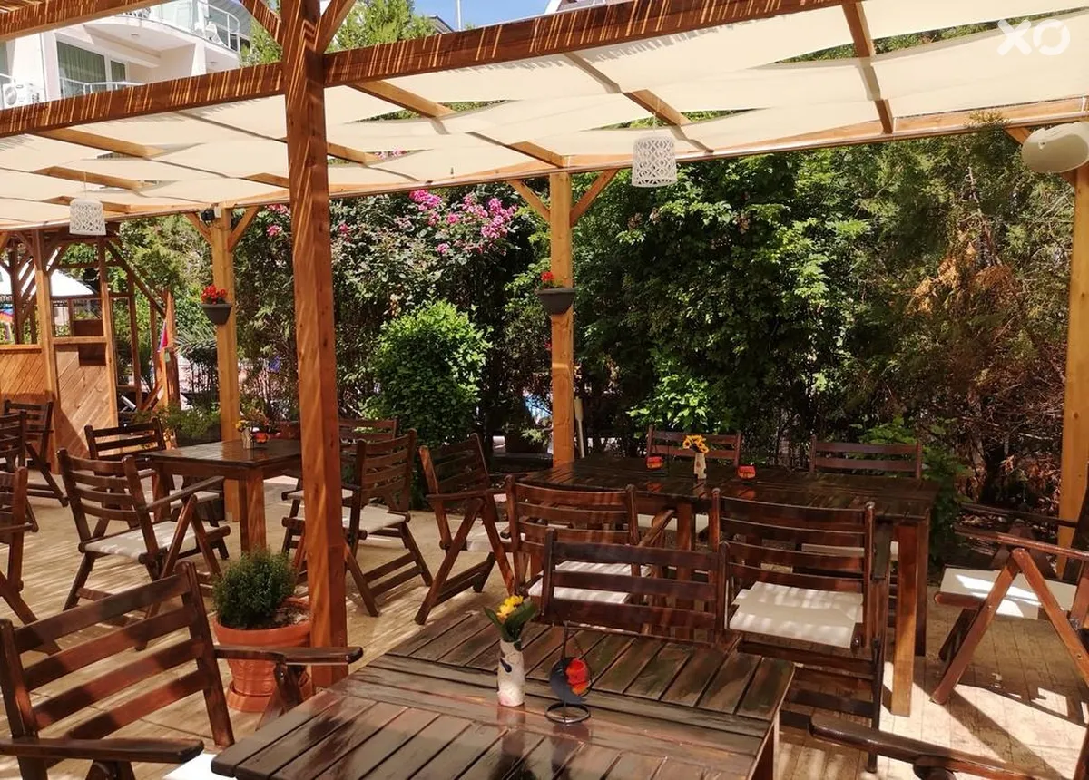 Tropics Hotel
