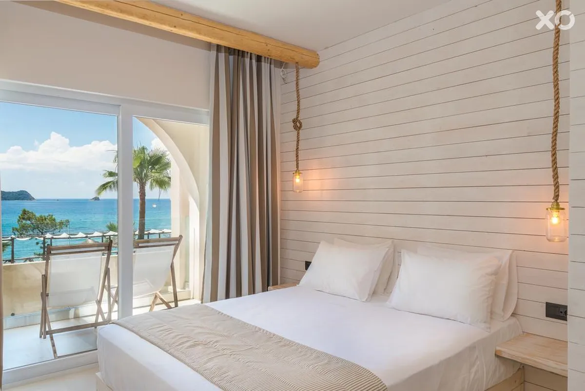 Gloria Maris Hotel Suites & Villa
