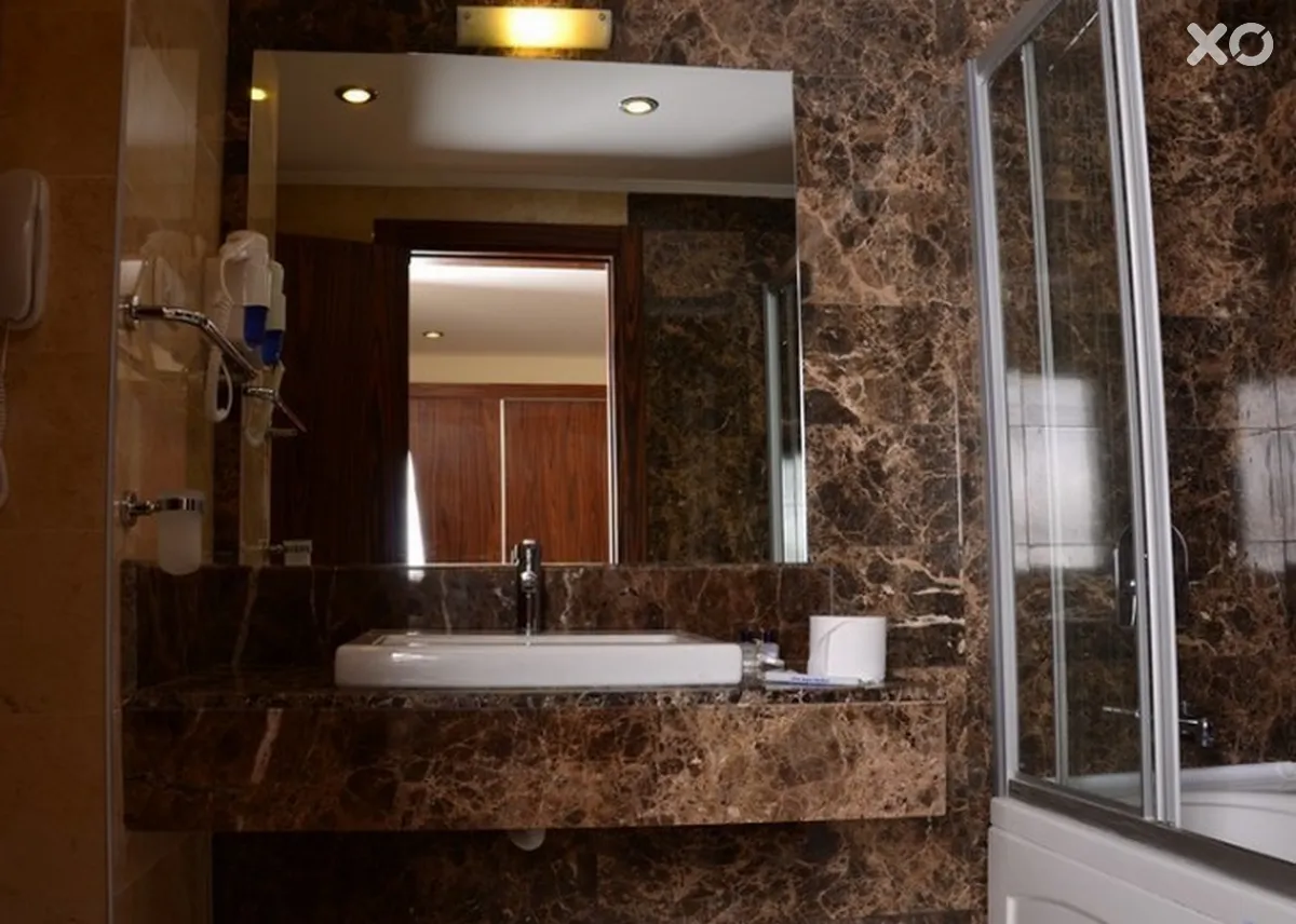 Club Side Coast Hotel