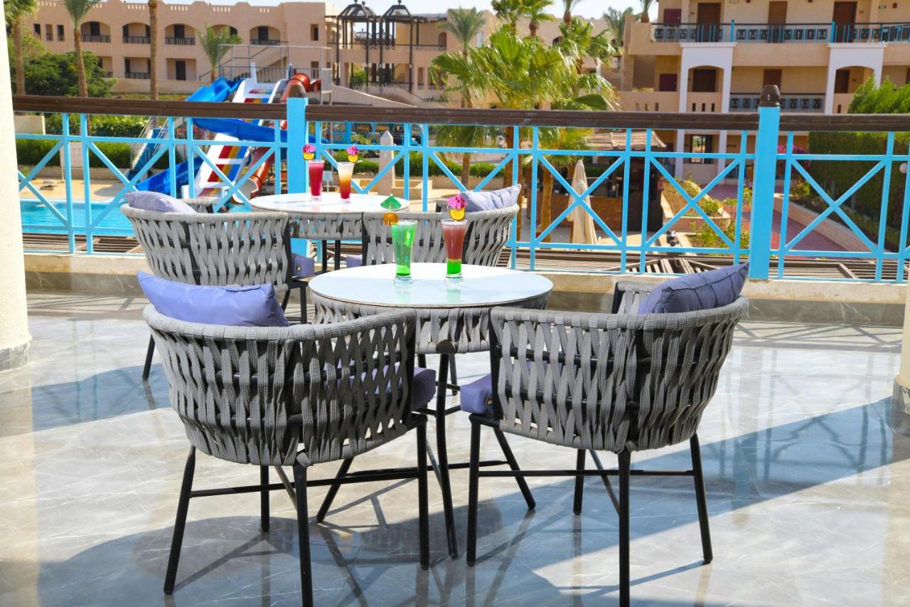 Ivy Cyrene Island Resort