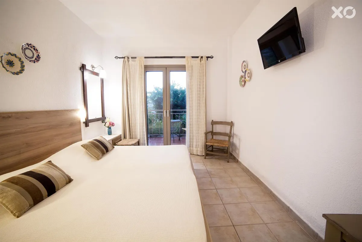 Elpida Hotel & Apartments